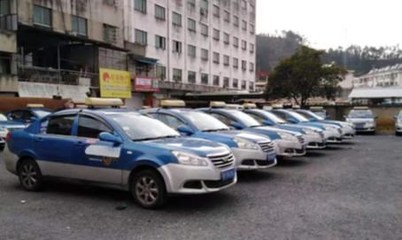 旌德縣出租汽車停運(yùn)時(shí)，應(yīng)急服務(wù)車隊(duì)上崗沖在前